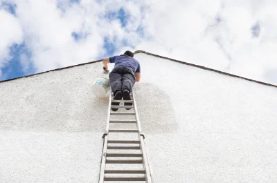 Peinture extérieure à la Ventrouze — façades et ravalement